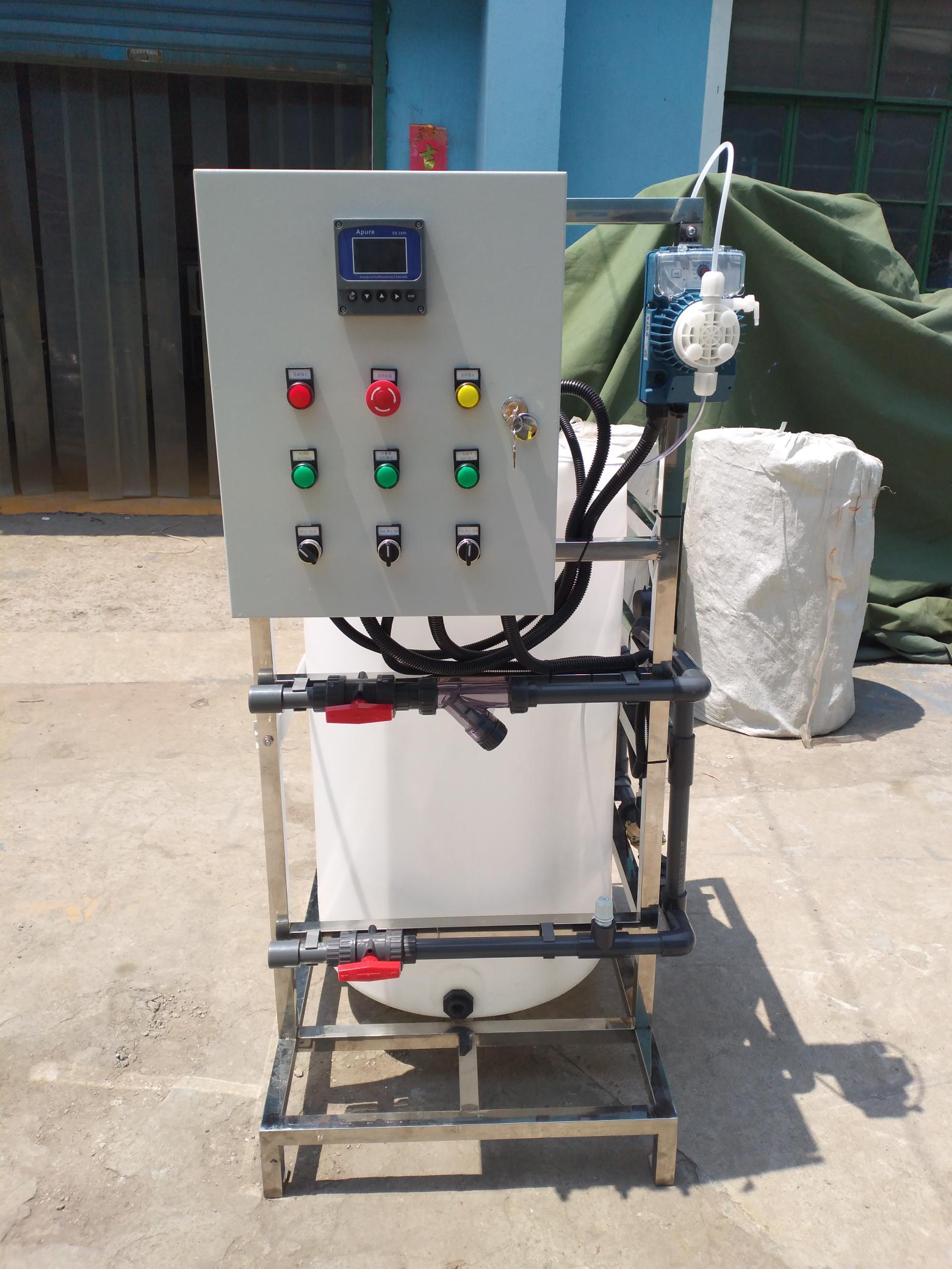 加藥裝置，污水處理裝置